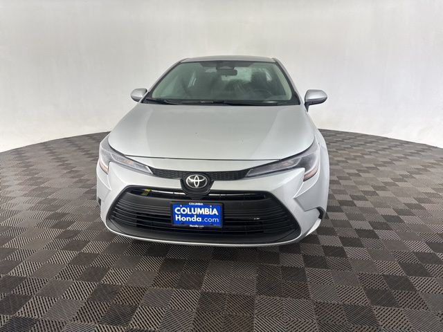 2024 Toyota Corolla LE photo 2