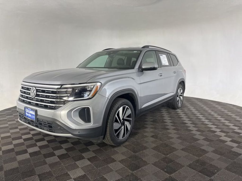 Used 2024 Volkswagen Atlas 2.0T SE w/Technology SUV