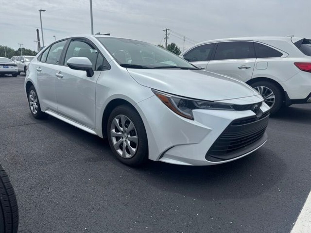 Used 2025 Toyota Corolla LE Sedan