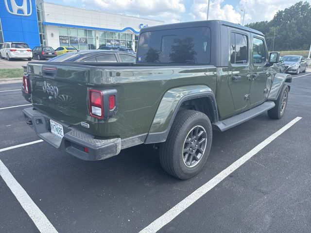 2022 Jeep Gladiator Overland photo 2