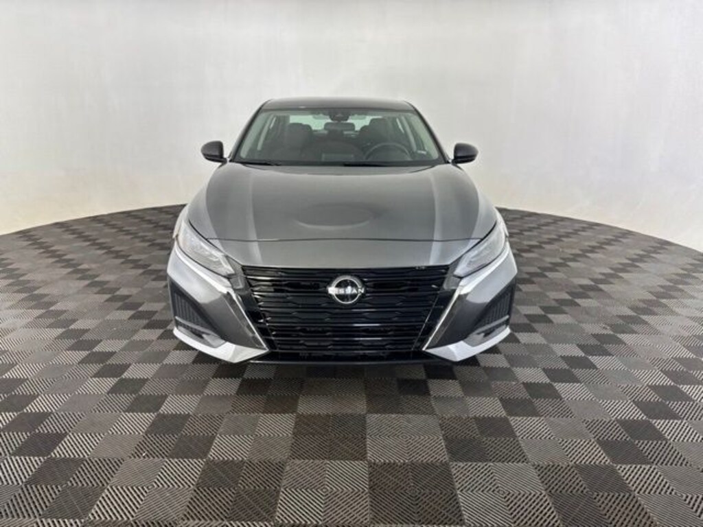 Used 2025 Nissan Altima 2.5 SV Sedan