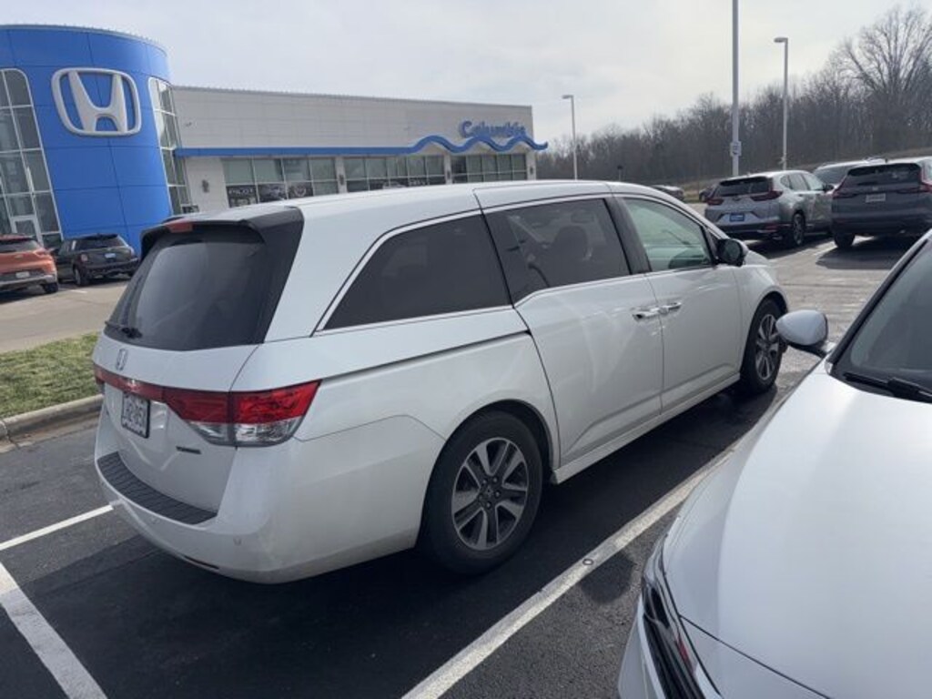 Used 2016 Honda Odyssey Touring Minivan/Van