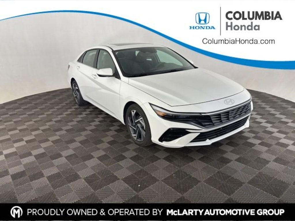 Used 2025 Hyundai Elantra SEL Convenience Sedan