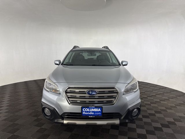 2015 Subaru Outback 2.5i Limited photo 2