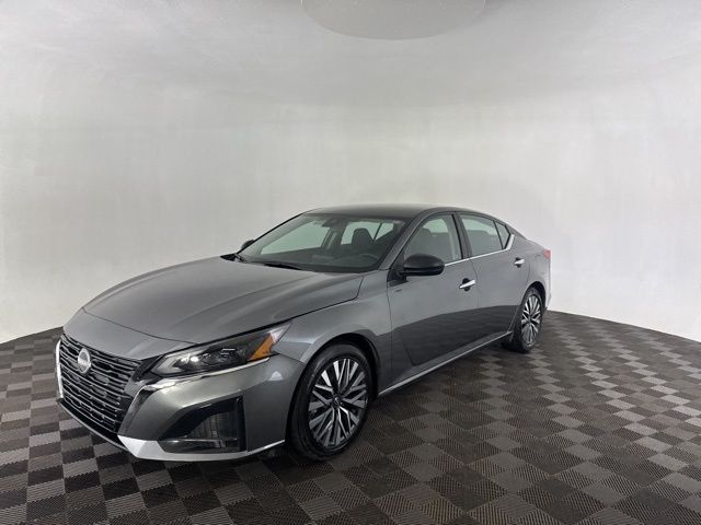 2024 Nissan Altima 2.5 SV photo 3