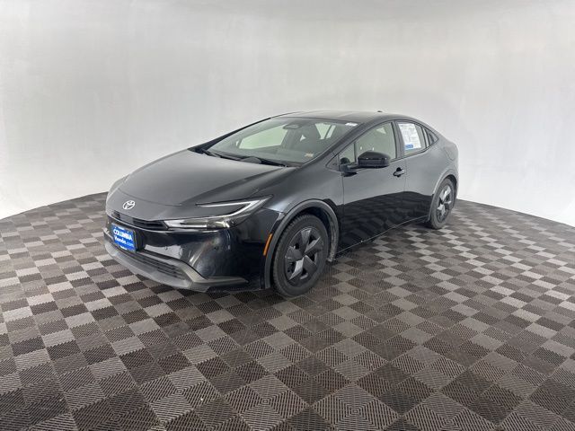 2024 Toyota Prius Limited photo 3