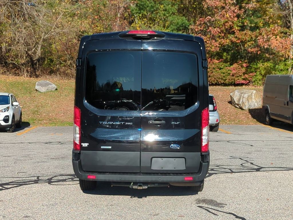 2023 Ford Transit Passenger XL photo 4