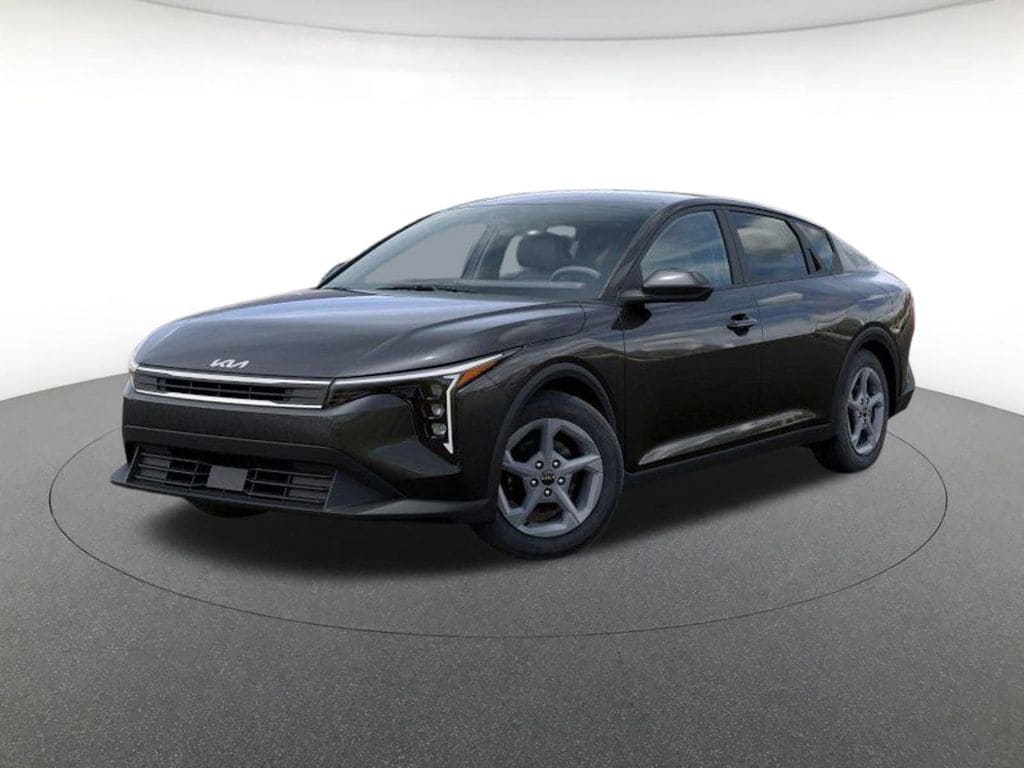 2025 Kia K4 LXS's photo