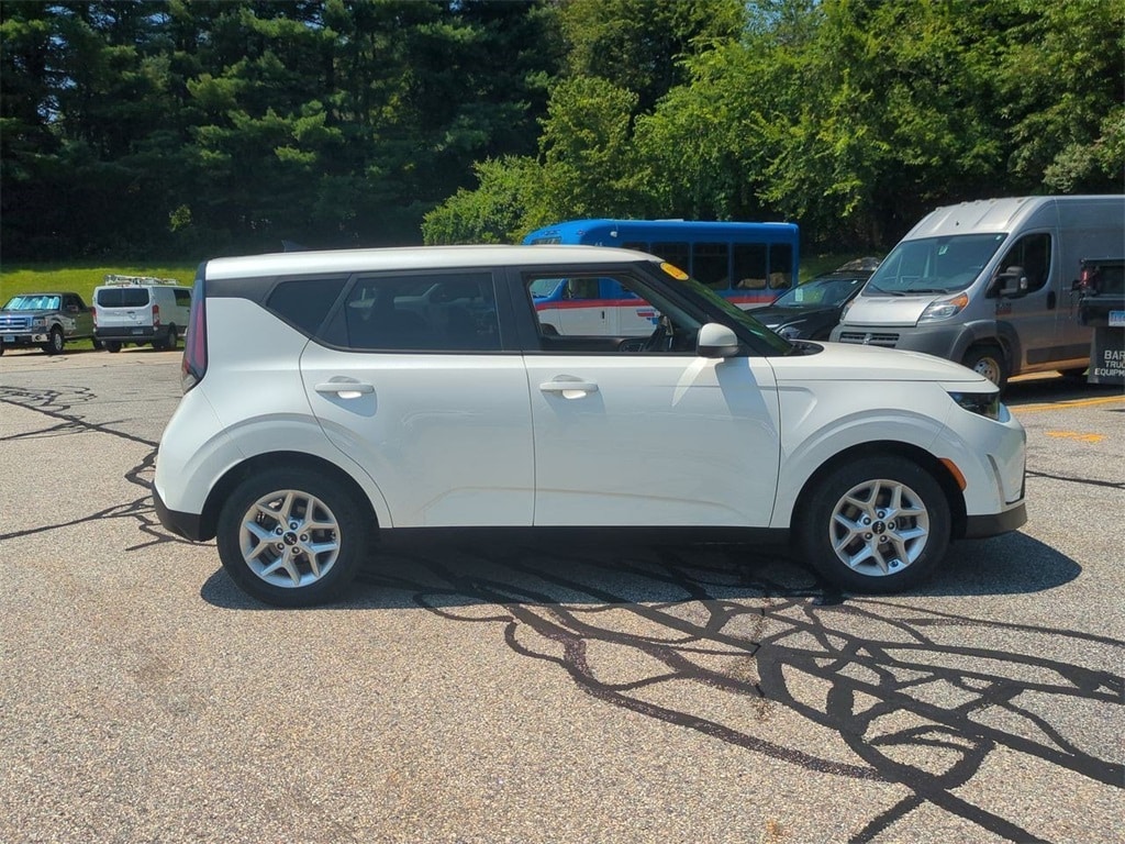Used 2023 Kia Soul LX with VIN KNDJ23AU4P7871180 for sale in Columbia, CT