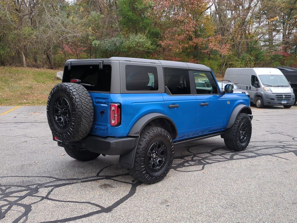 2024 Ford Bronco Wildtrak photo 3