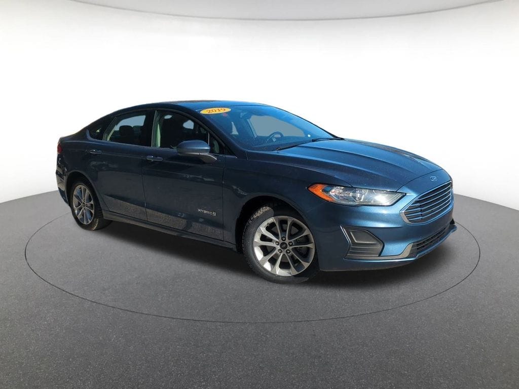 2019 Ford Fusion Hybrid SE's photo