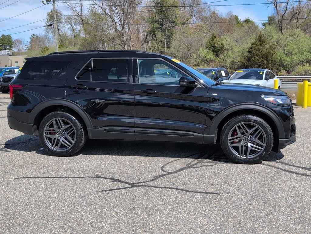 Certified 2025 Ford Explorer ST-Line SUV