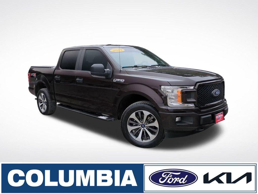 2019 Ford F-150 XL's photo