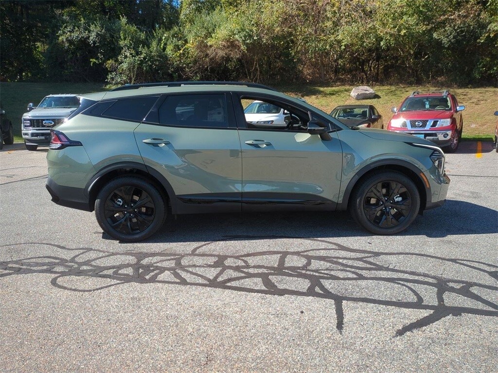 2025 Kia Sportage X-Line photo 2