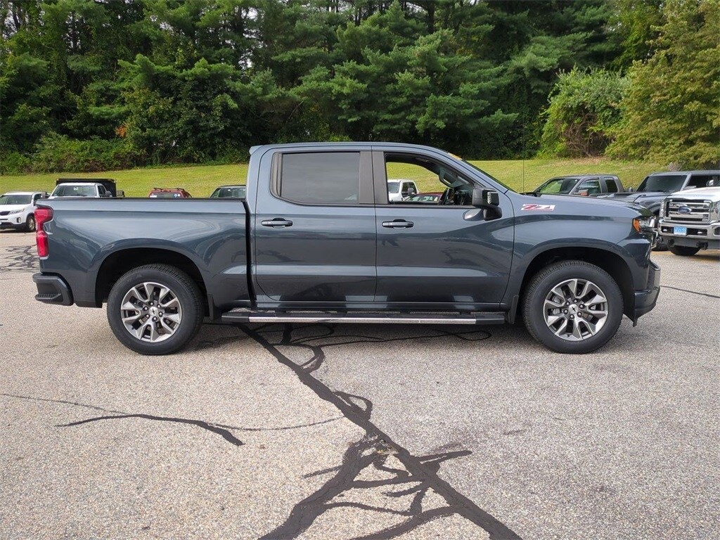 2019 Chevrolet Silverado 1500 RST photo 2