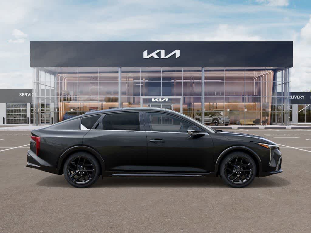 2025 Kia K4 GT-Line Turbo - Photo 7
