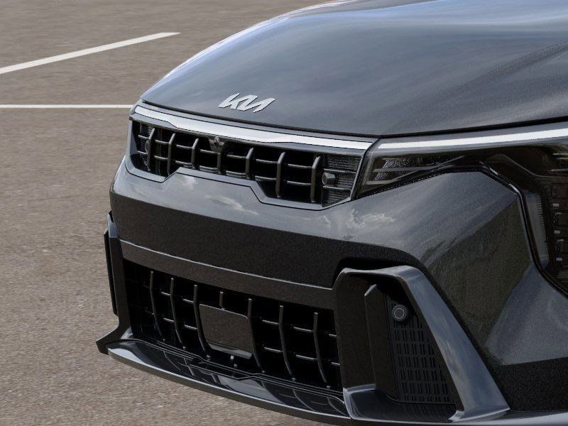 2025 Kia K4 GT-Line Turbo - Photo 12