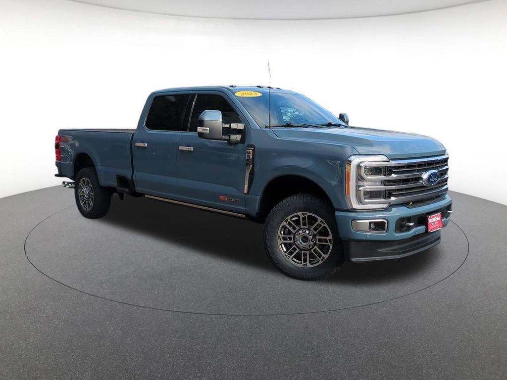2023 Ford F-350 Super Duty Limited's photo