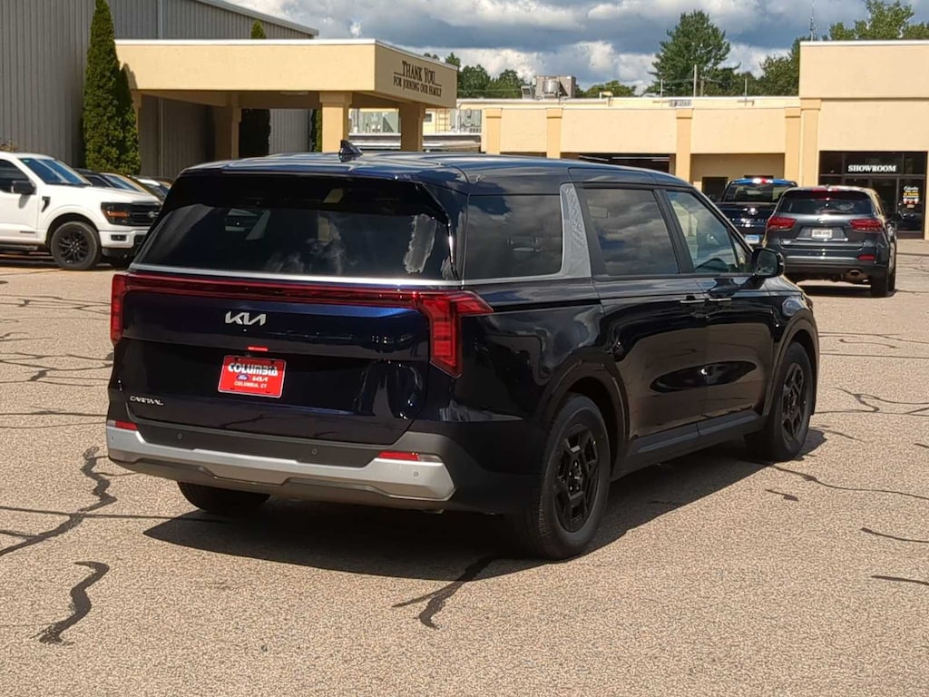 New 2027 Kia Carnival LXS Van Passenger Van