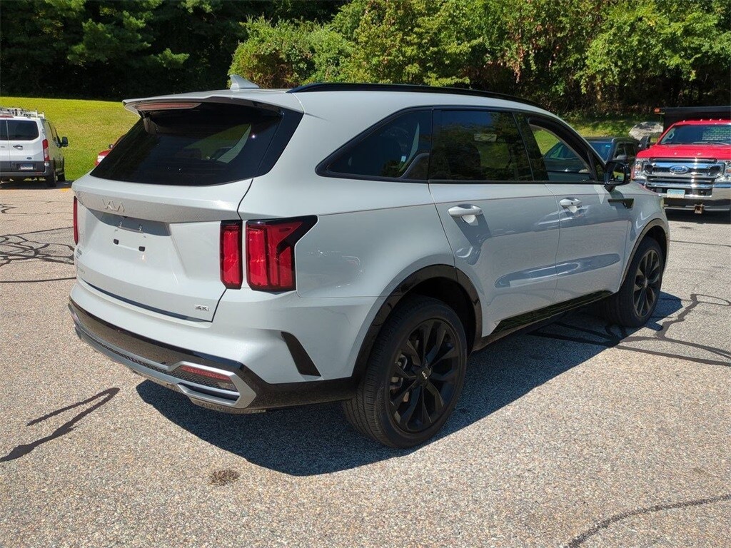 2023 Kia Sorento SX photo 3