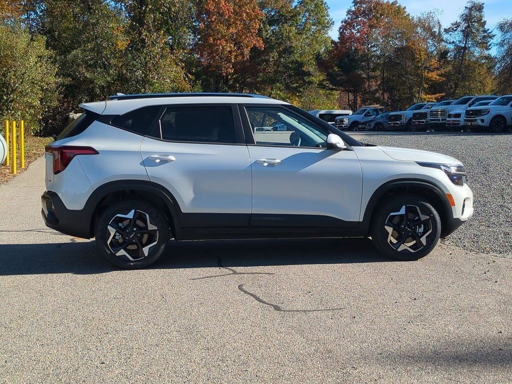 New 2026 Kia Seltos S SUV