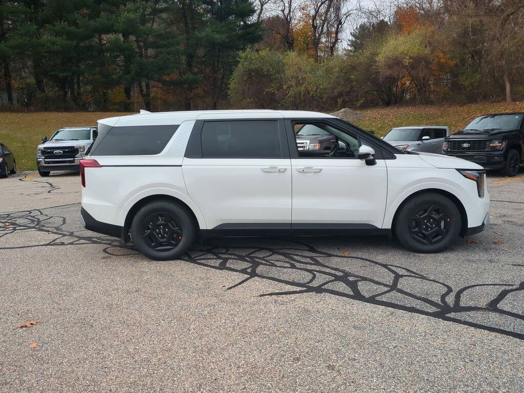 New 2026 Kia Carnival LXS Van Passenger Van