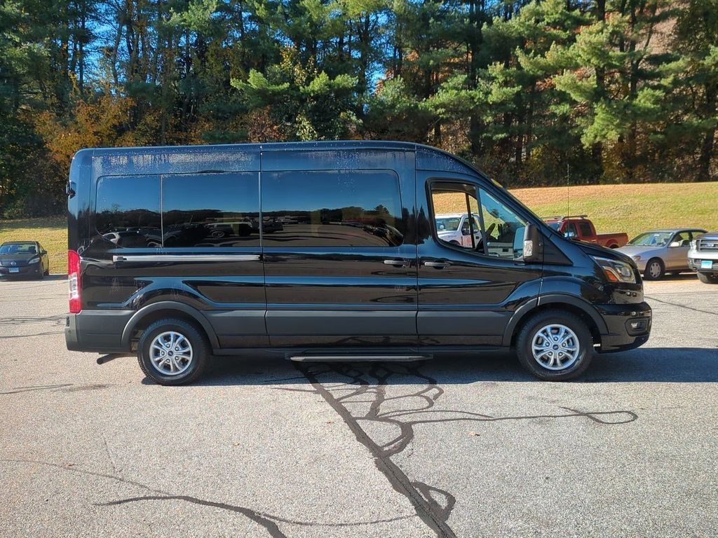 2023 Ford Transit Passenger XL photo 2