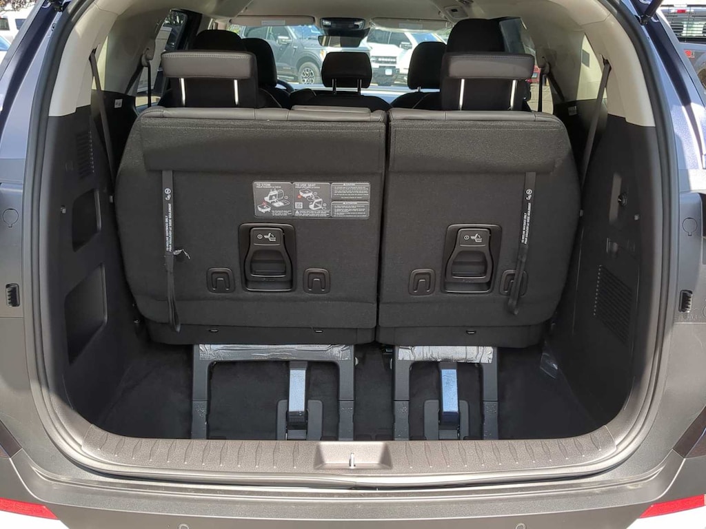 New 2027 Kia Carnival LXS Van Passenger Van