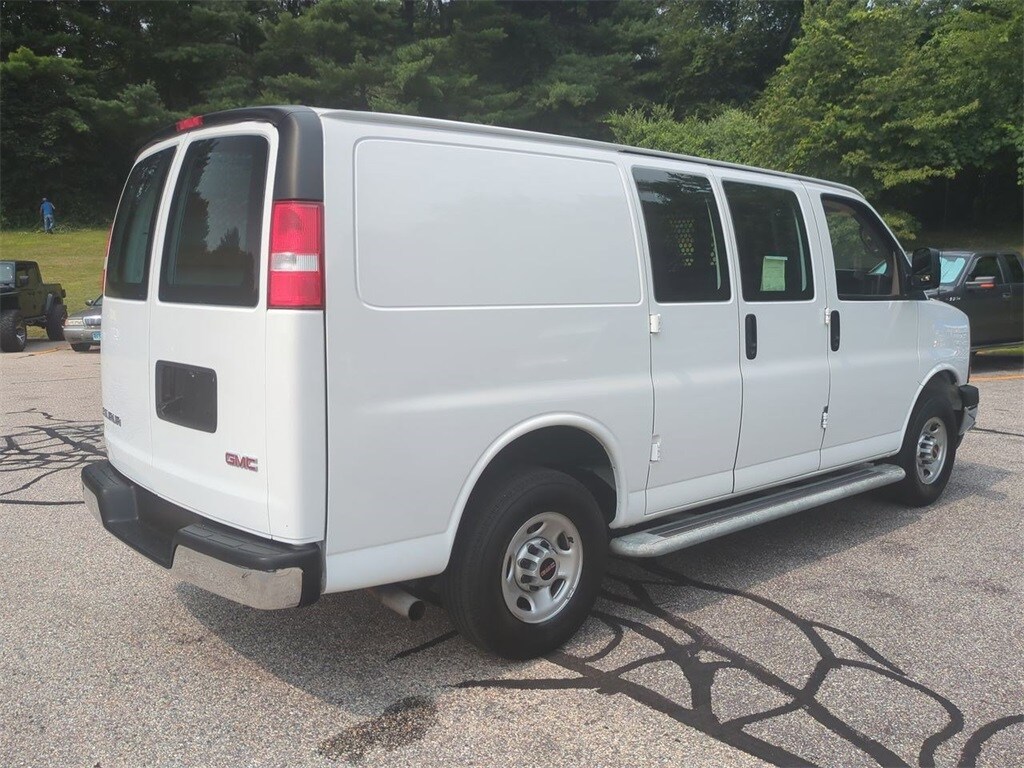 2023 Gmc Savana 2500 Cargo photo 3