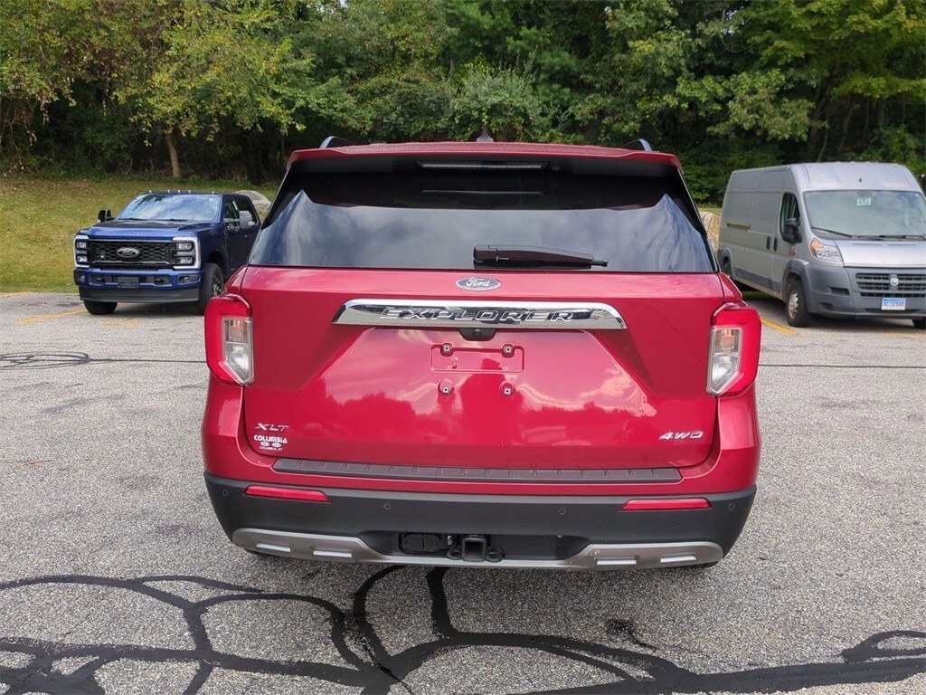 2023 Ford Explorer XLT photo 4