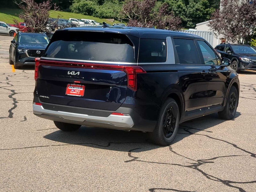 New 2027 Kia Carnival LXS Van Passenger Van