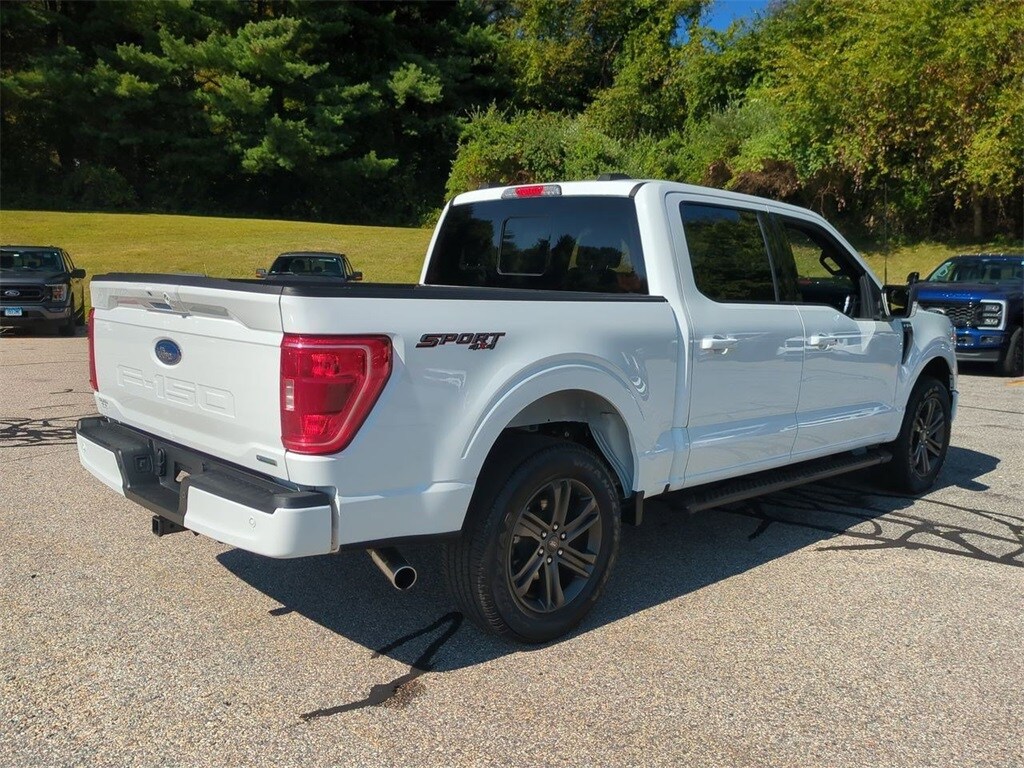 2022 Ford F-150 XLT photo 3