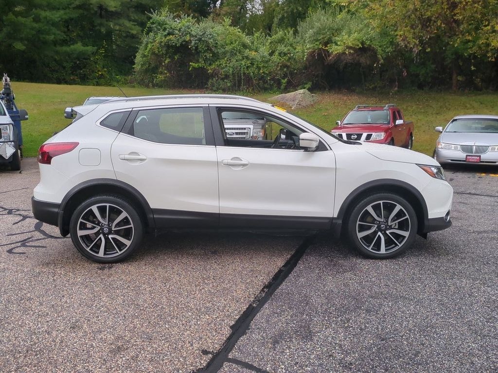 Used 2018 Nissan Rogue Sport SL SUV