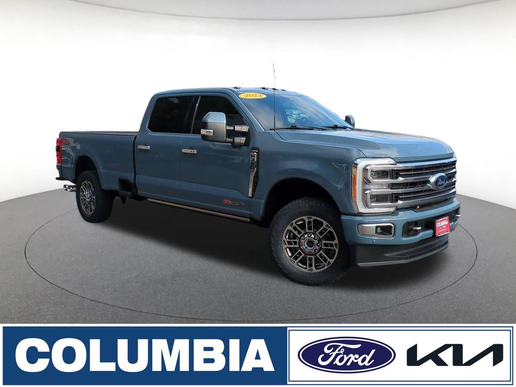 2023 Ford F-350 Super Duty Limited's photo