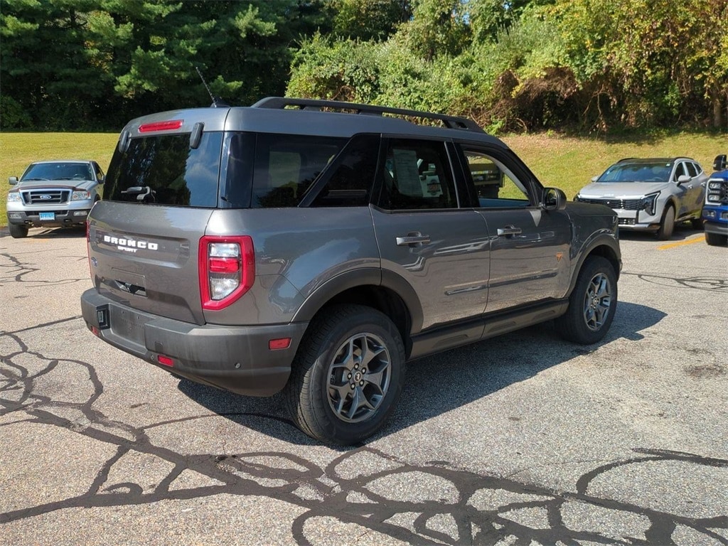 2022 Ford Bronco Sport Badlands photo 3