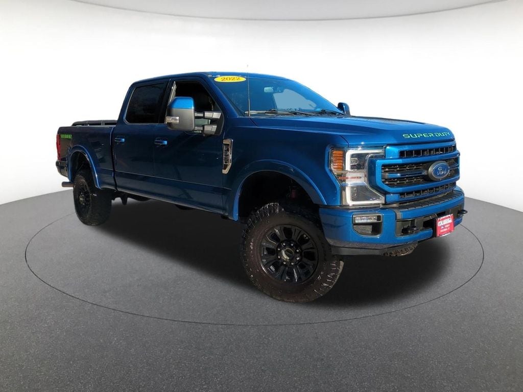 2022 Ford F-350 Super Duty Lariat's photo