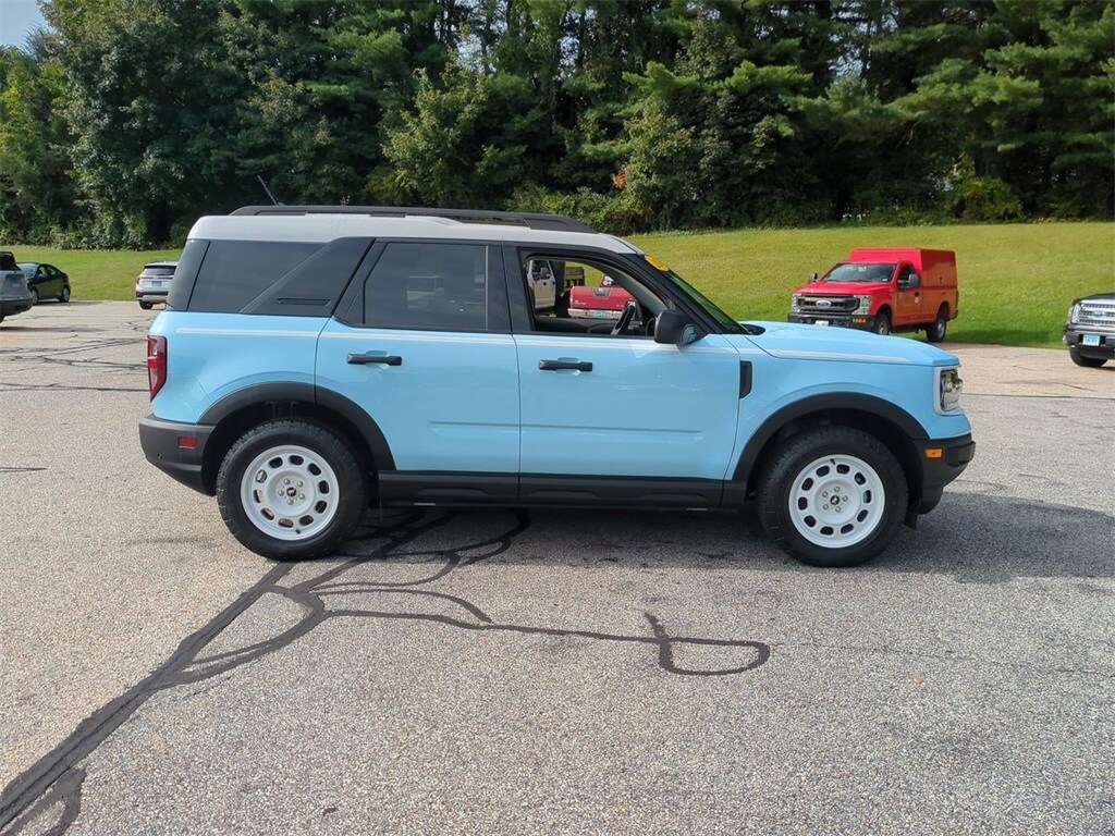 2023 Ford Bronco Sport Heritage photo 2