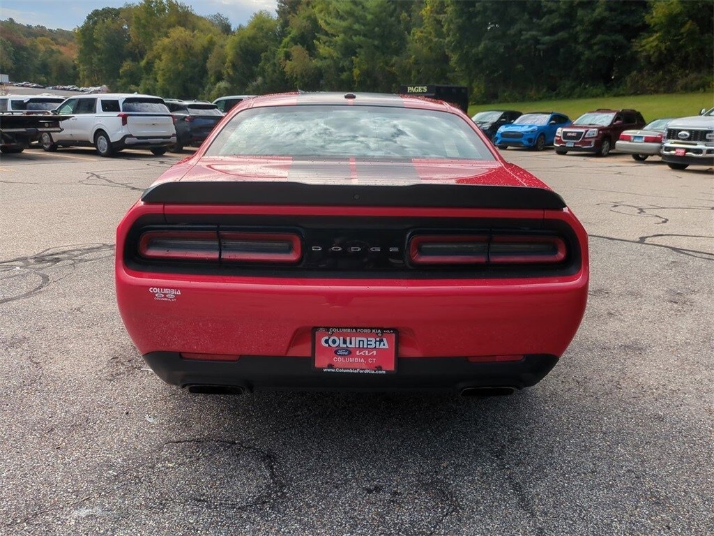 2018 Dodge Challenger R/T photo 4