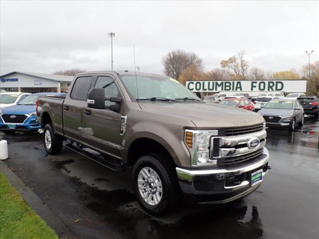 Used 2019 Ford F-250 Super Duty King Ranch 4WD Crew CAB 6 4x4 XLT Crew Cab 6.8 ft. SB Pickup