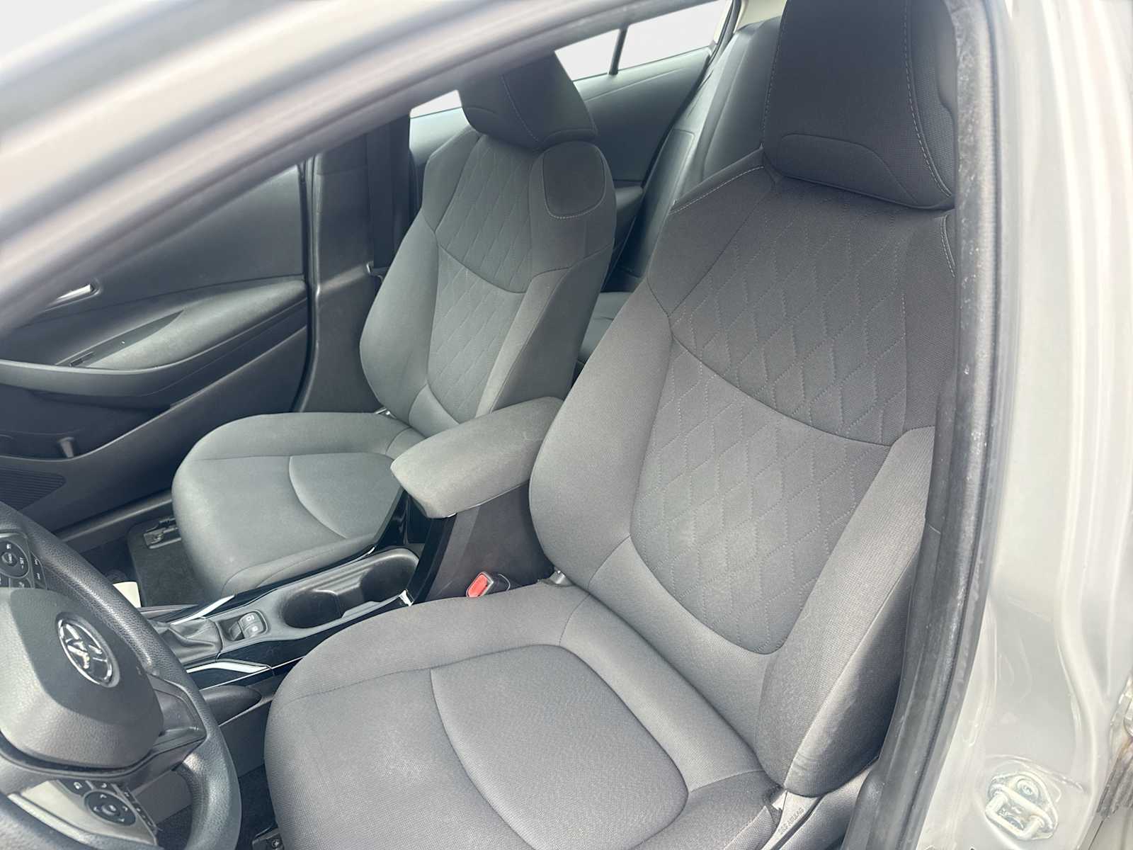 2021 Toyota Corolla LE - Photo 13