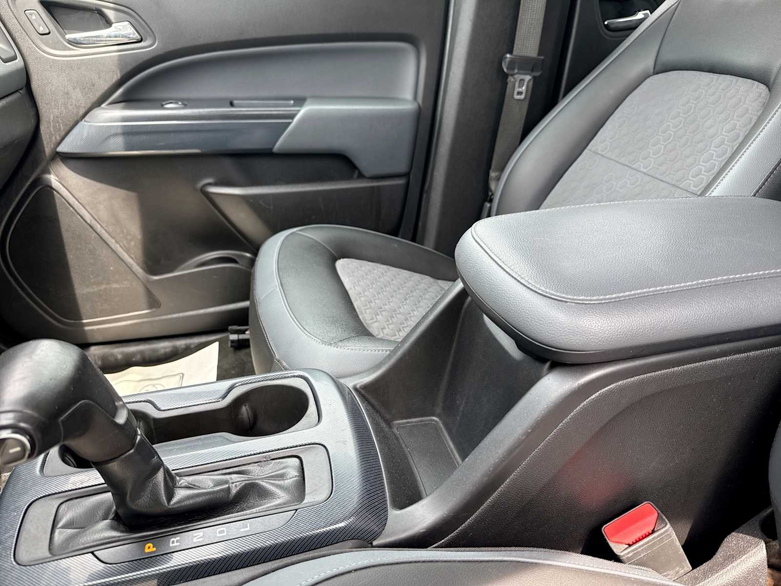 2017 Chevrolet Colorado Z71 - Photo 21