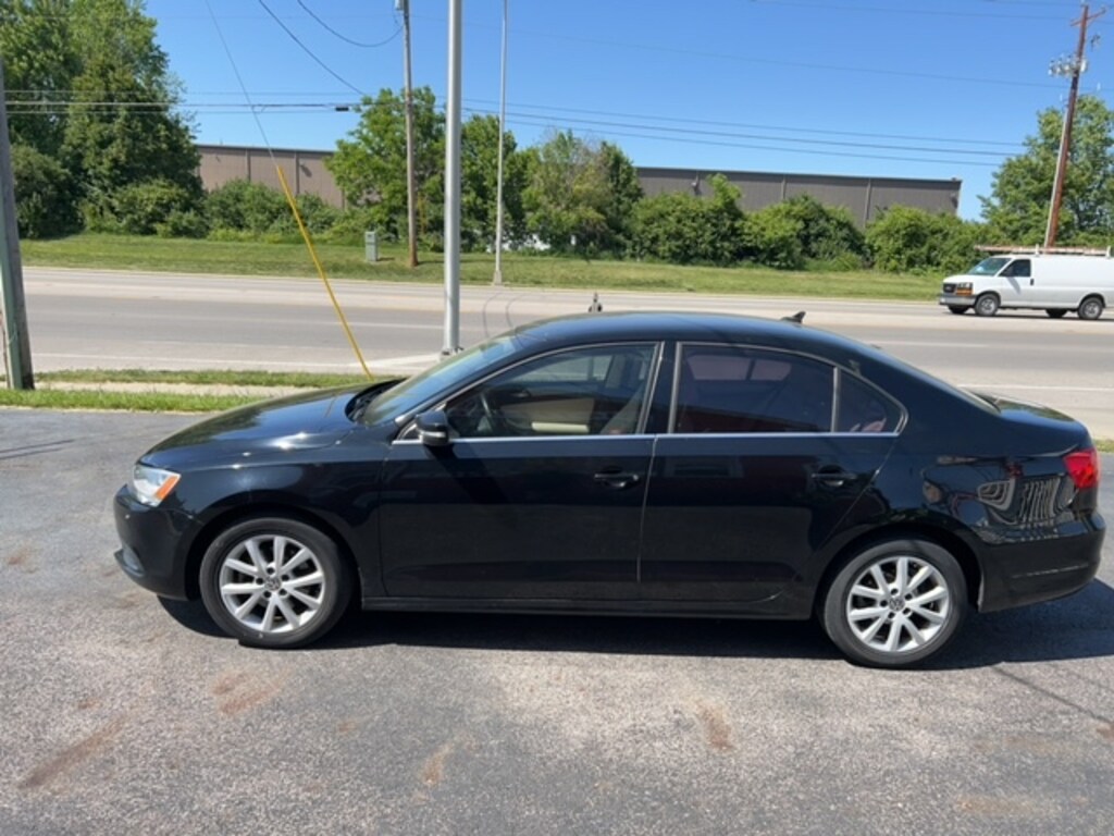 Used 2013 Volkswagen Jetta 2.5L SE w/Convenience Package/PZEV Sedan