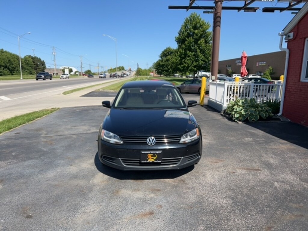 Used 2013 Volkswagen Jetta 2.5L SE w/Convenience Package/PZEV Sedan