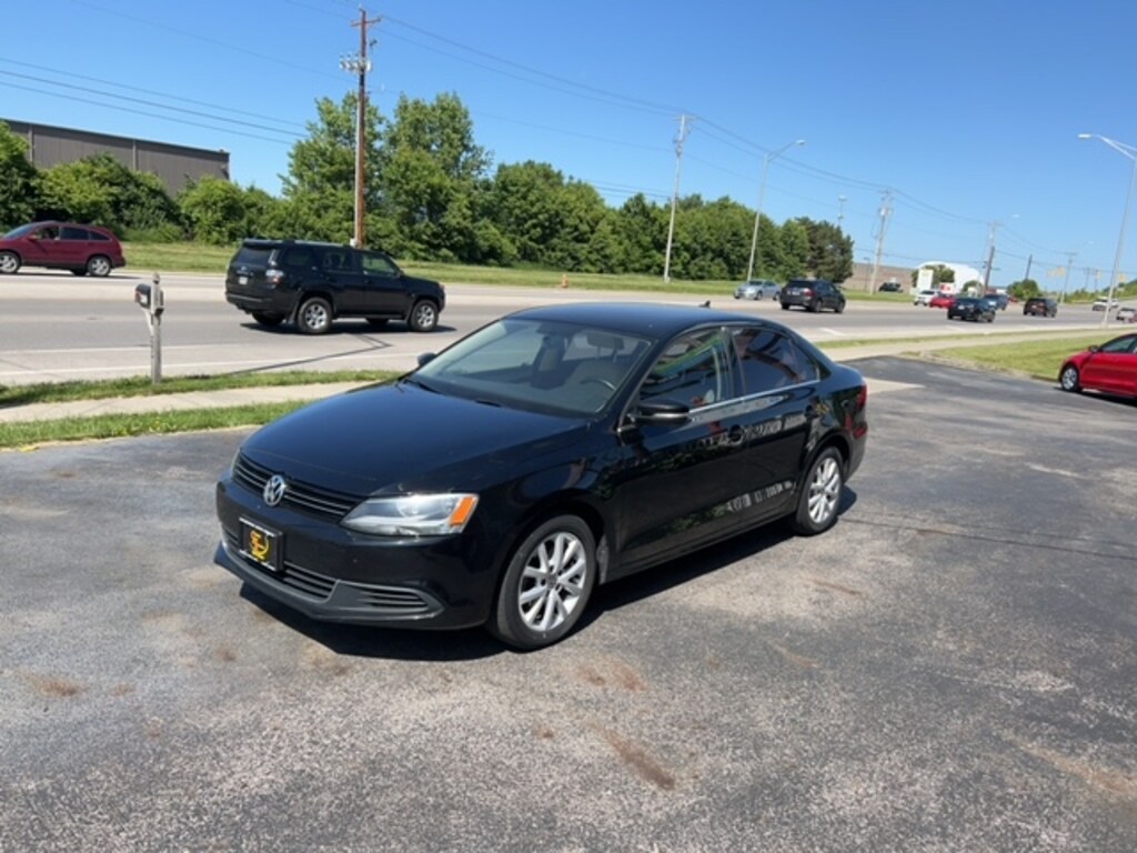 Used 2013 Volkswagen Jetta 2.5L SE w/Convenience Package/PZEV Sedan