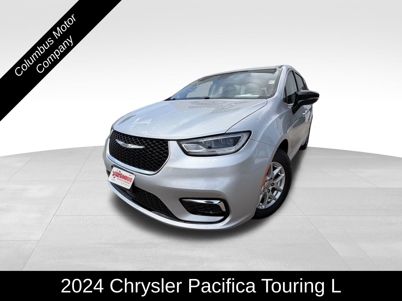 2024 Chrysler Pacifica Touring L's photo