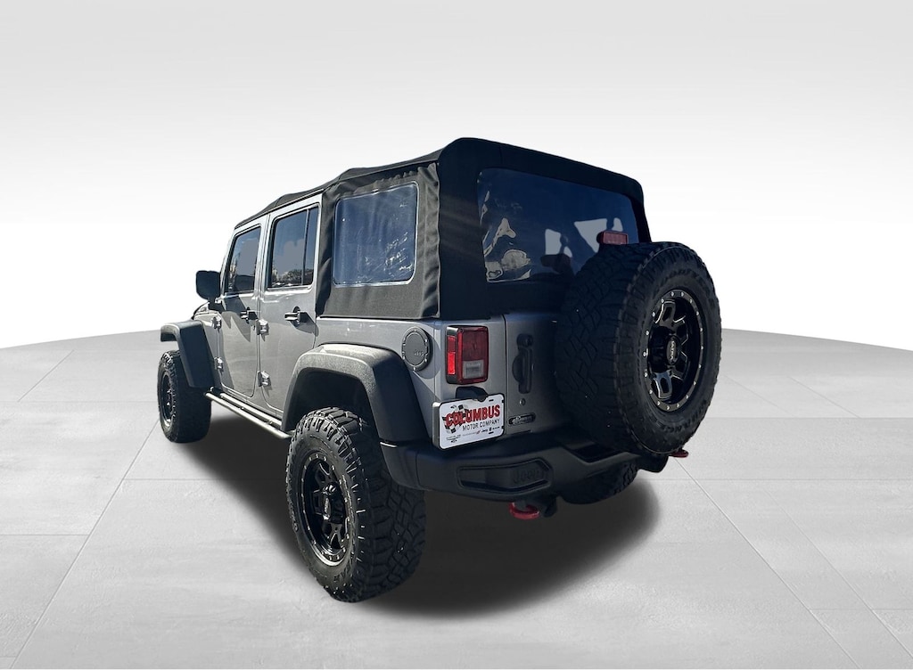Used 2016 Jeep Wrangler Unlimited Rubicon SUV