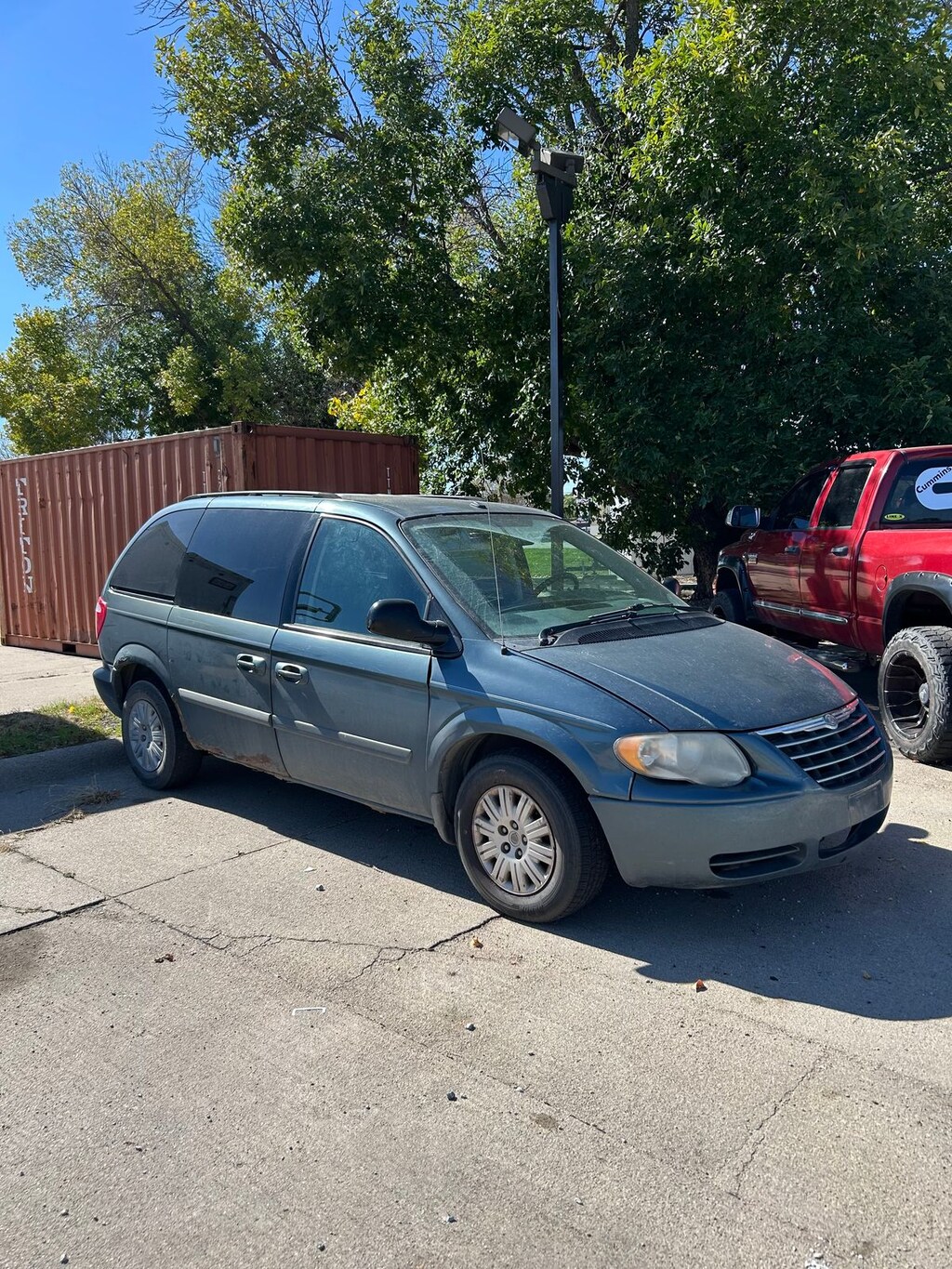 Used 2007 Chrysler Town & Country Base Minivan/Van
