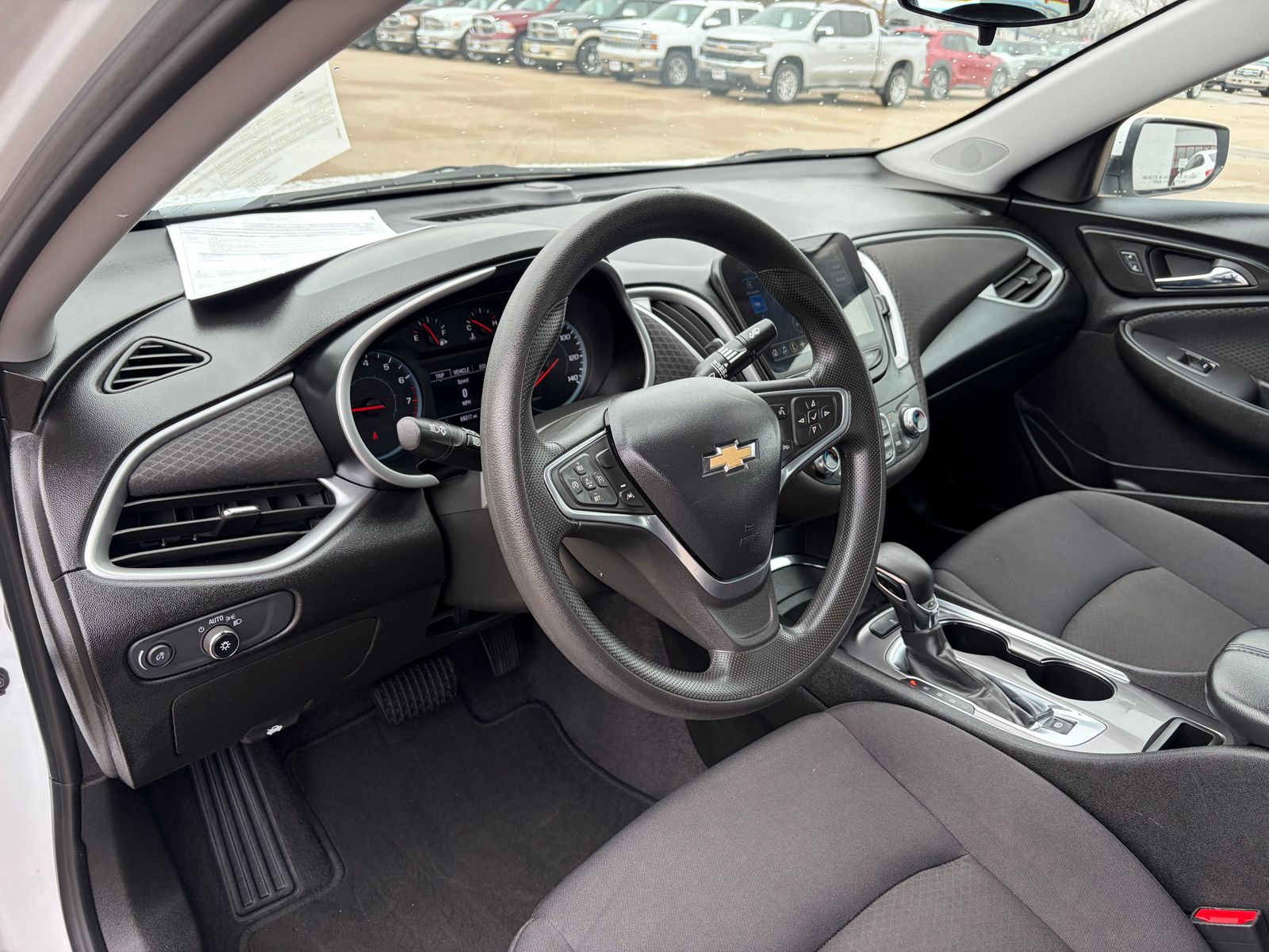 2023 Chevrolet Malibu 1LT - Photo 14