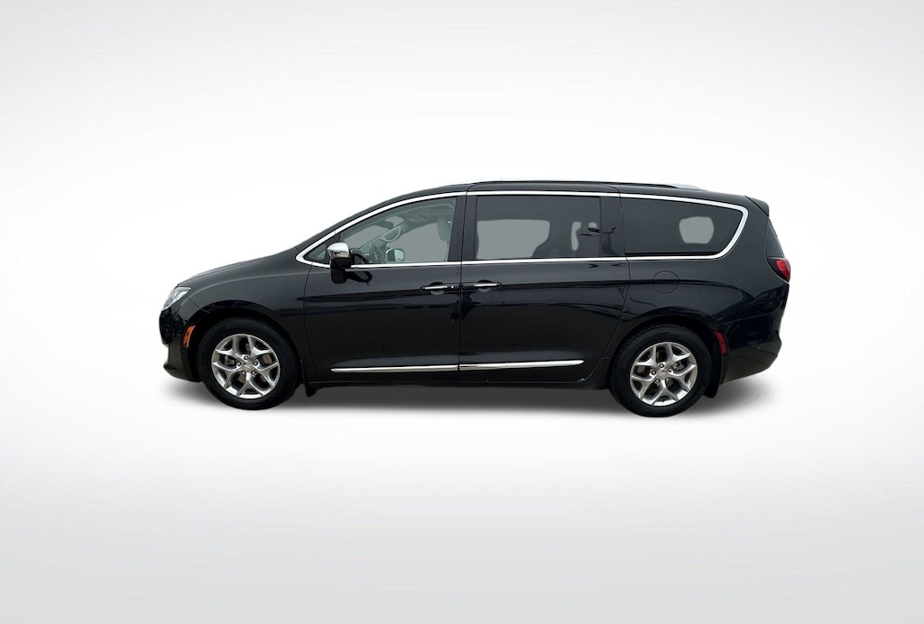 Used 2019 Chrysler Pacifica Limited Minivan/Van