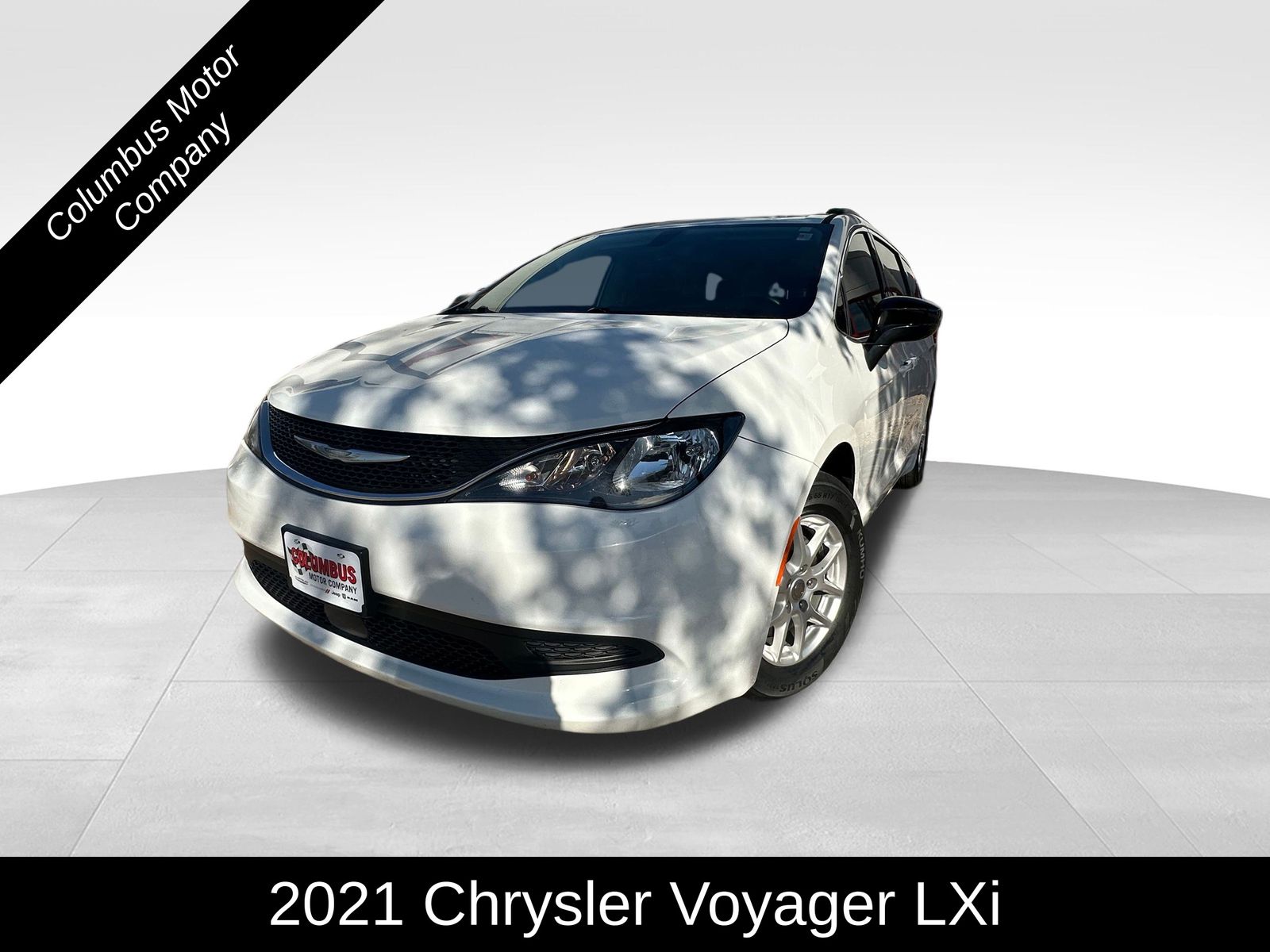 2021 Chrysler Voyager's photo